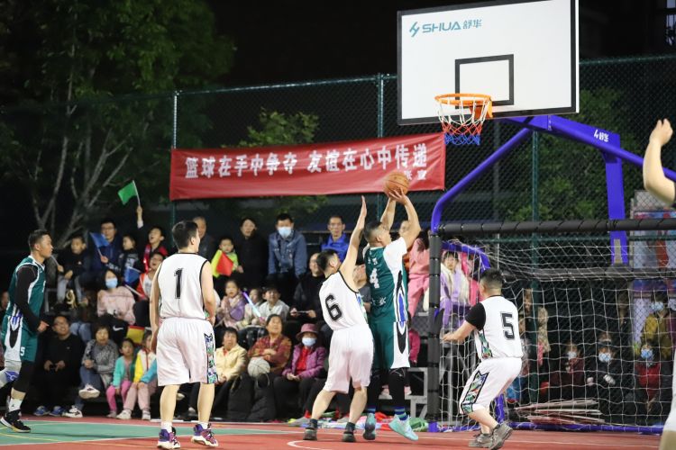 场上的表现
