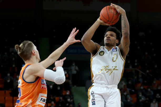 久尔杰维奇 久尔杰维奇