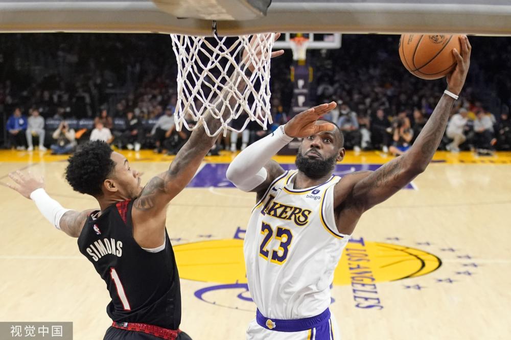 旗手不仅展 旗手不仅展