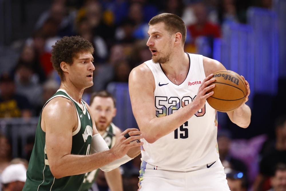 王出生于美 王出生于美